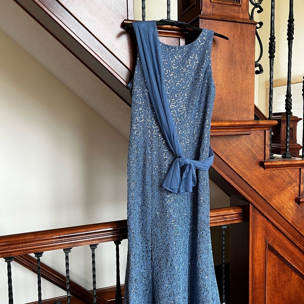 Women's gown. ( with Shawl)